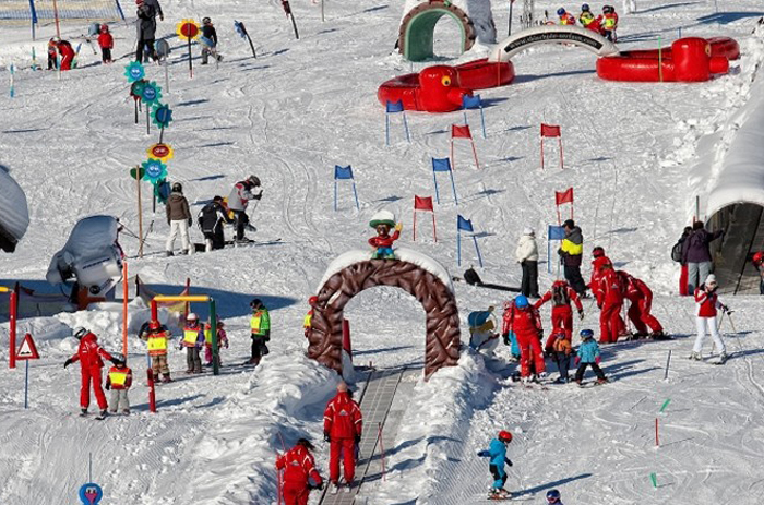 Горнолыжный парк Kinderschneealm в Серфаусе